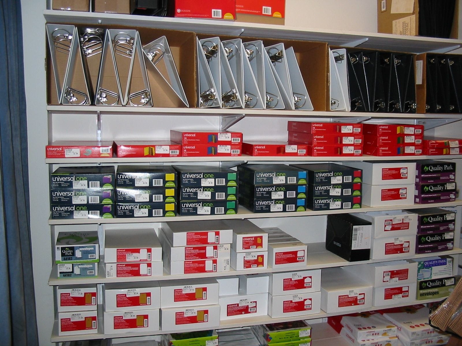 File Folders and File Folder Holders